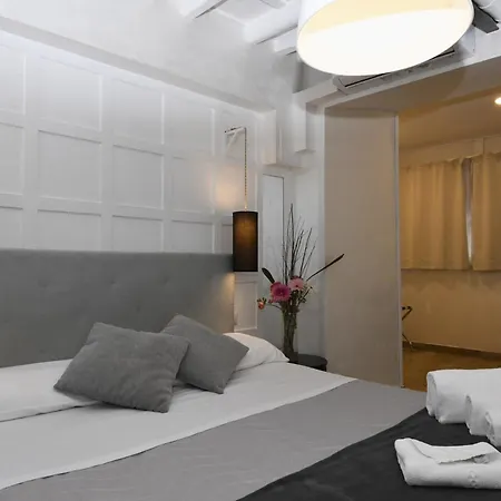 Dulcis In Pantheon Guest house
